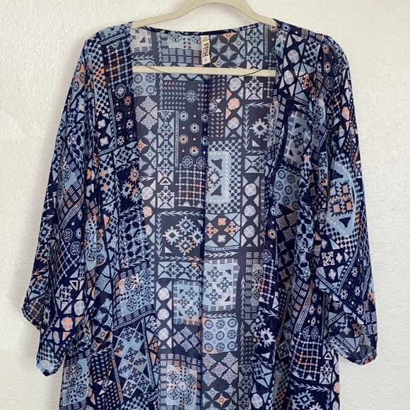 Chiffon Kimono Cardigan - Picture 3 of 7